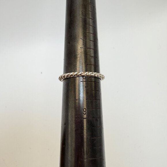 VTG Solid Sterling Silver 925 Twist Design Half Round Band Ring Size 7.75 - Picture 11 of 12